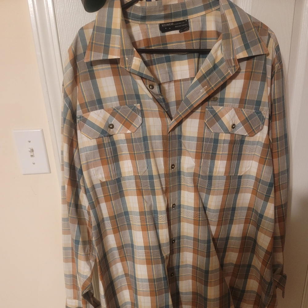 Rocawear  collection  casual long sleeve  shirt. Men's size 3xl